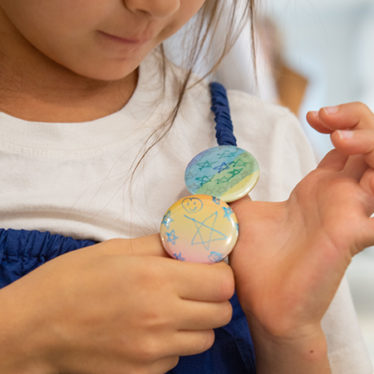 自由にペイント!缶バッジづくり