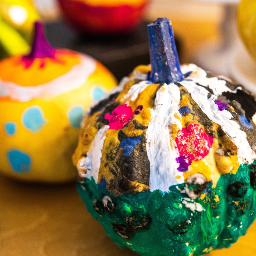 PAINT A PUMPKIN – かぼちゃにペイント!ハロウィン飾りをつくろう @ SATORISA KIDS WORKSHOP